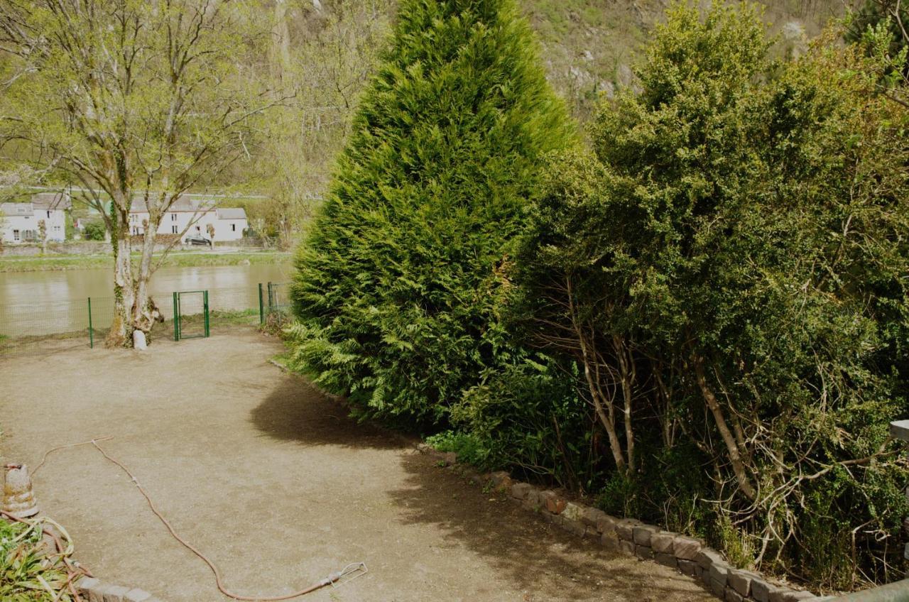 Le Doux Rivage, Proche De Charleville, Jardin Et Acces A La Voie Verte *