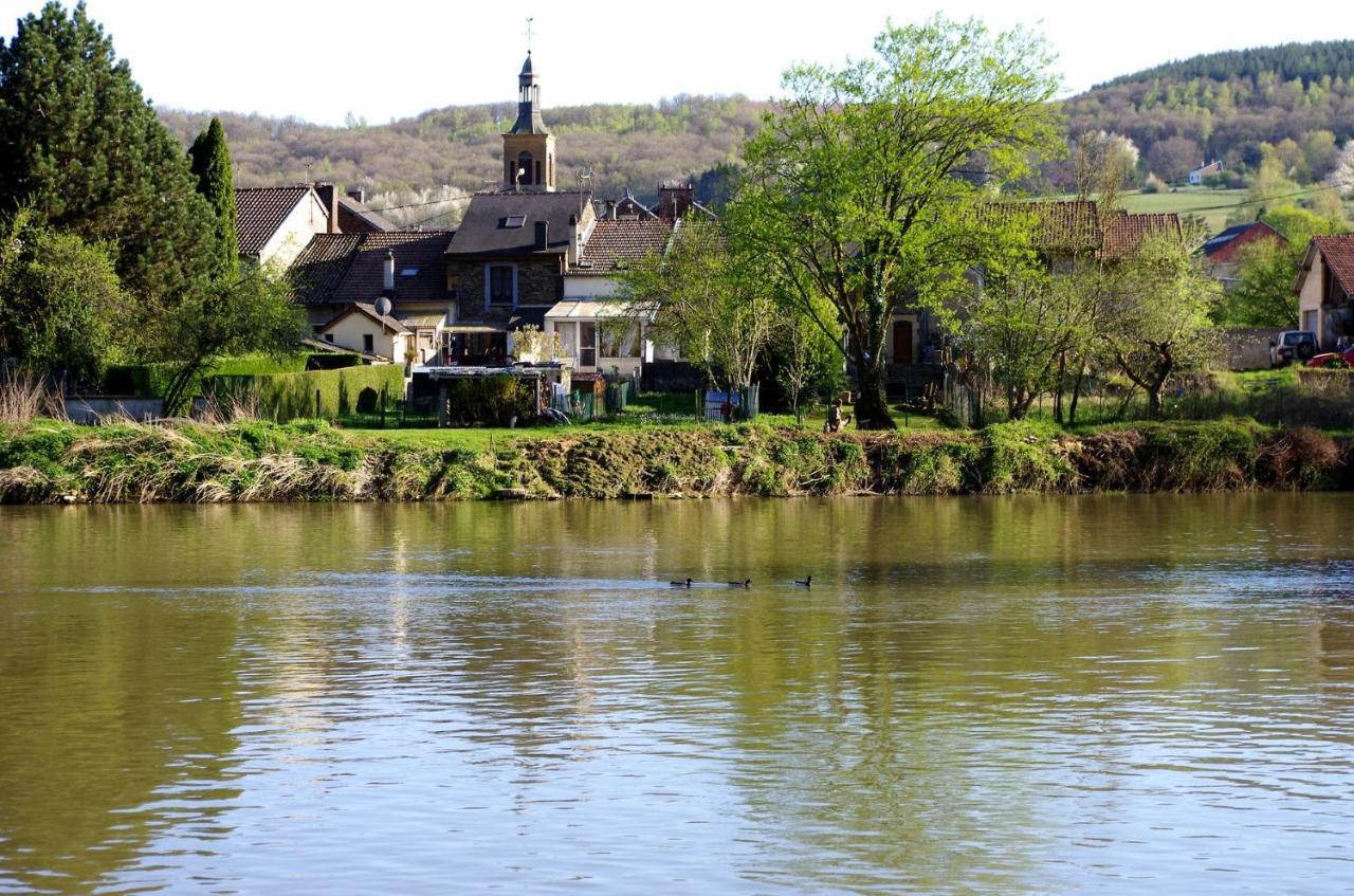 Le Doux Rivage, Proche De Charleville, Jardin Et Acces A La Voie Verte