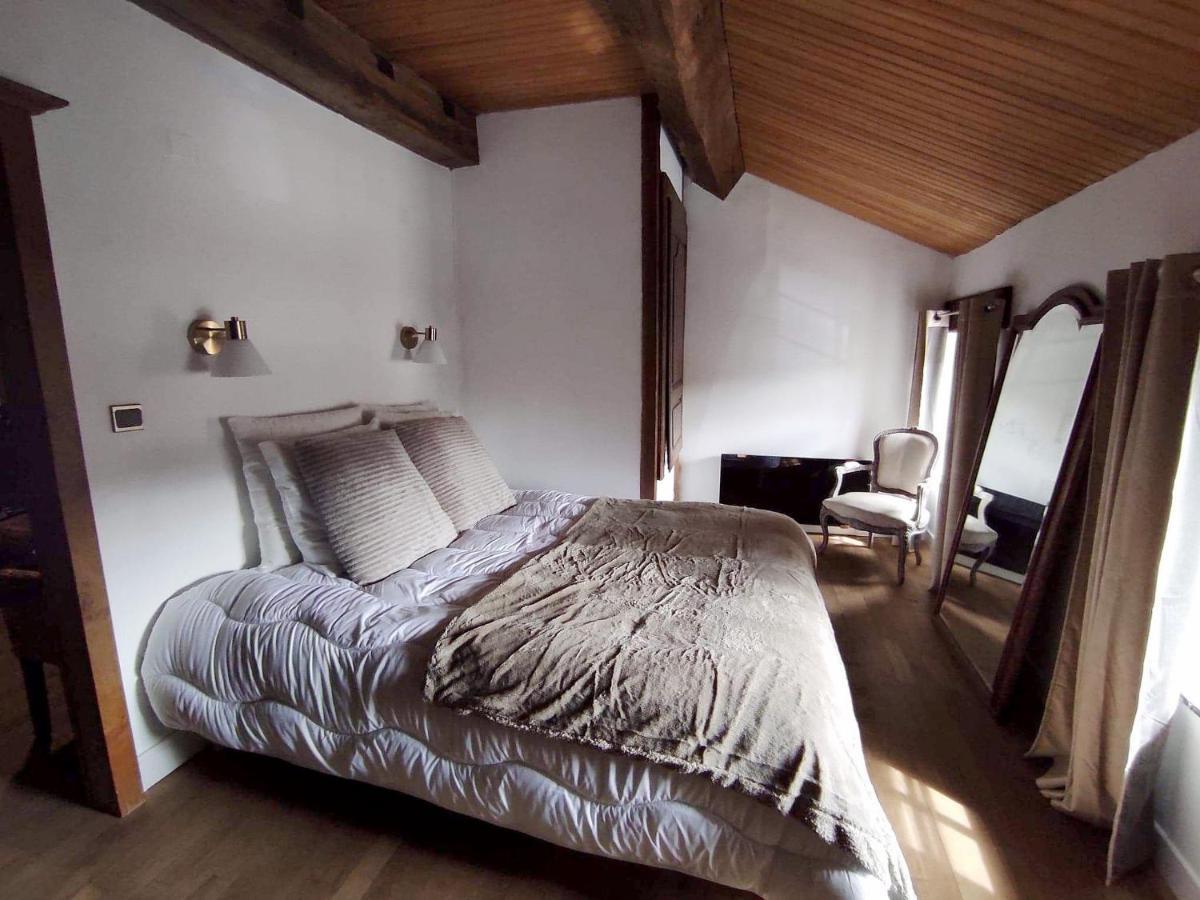 Holiday home Le Doux Rivage, Proche De Charleville, Jardin Et Acces A La Voie Verte *
