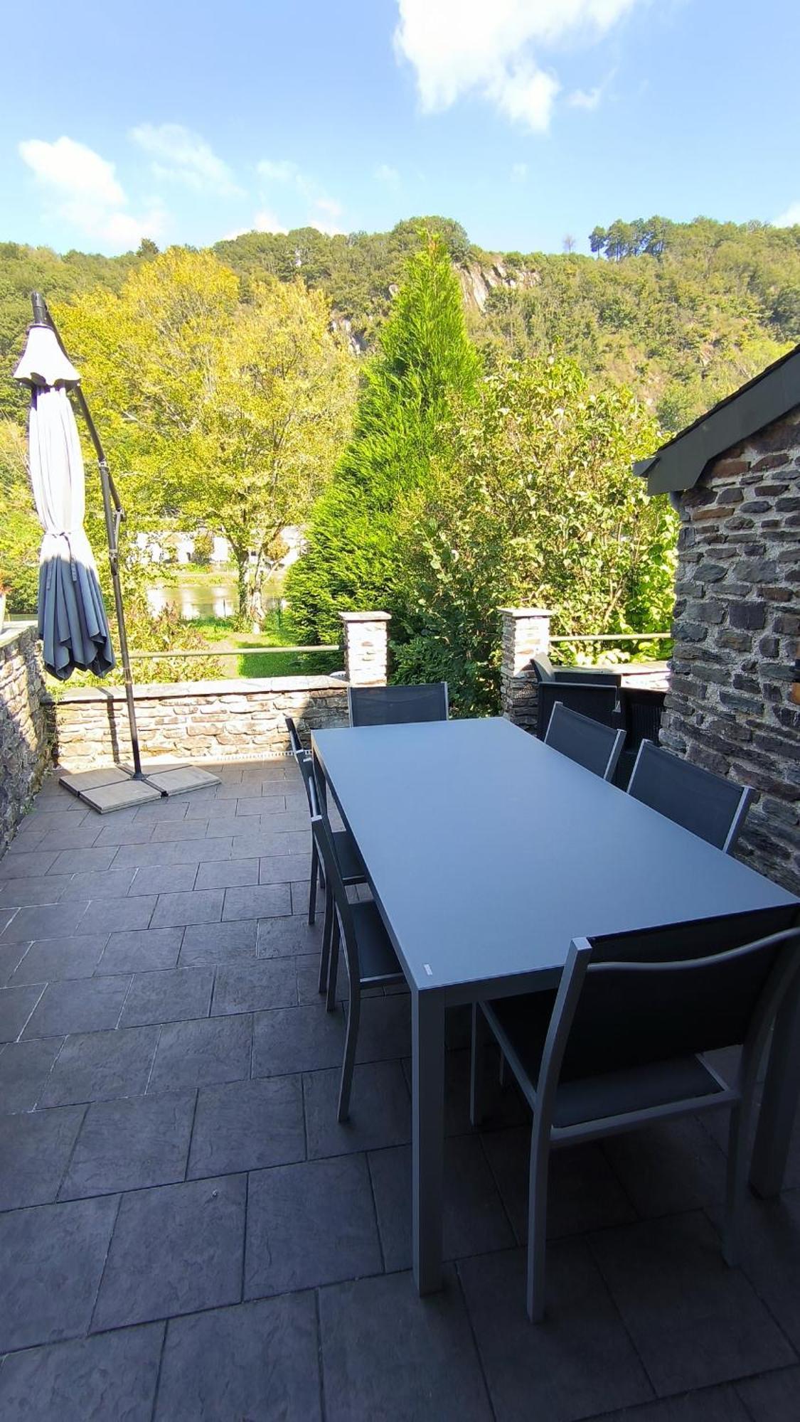 Holiday home Le Doux Rivage, Proche De Charleville, Jardin Et Acces A La Voie Verte
