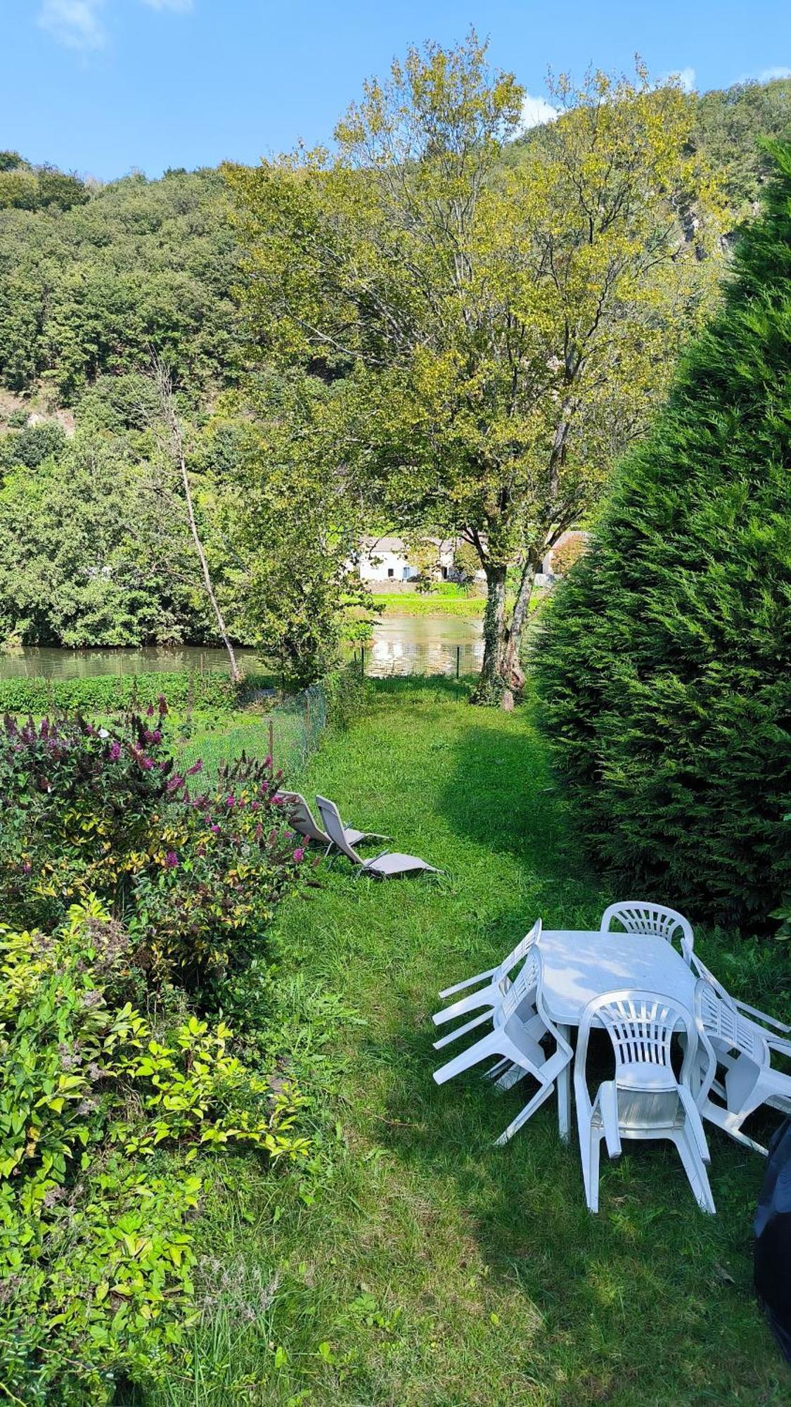 Holiday home Le Doux Rivage, Proche De Charleville, Jardin Et Acces A La Voie Verte *